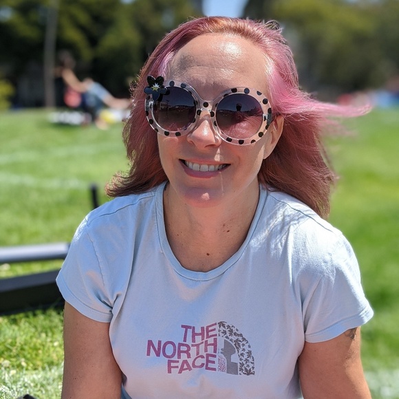 Meet your Posher, Amber - Picture 1 of 1